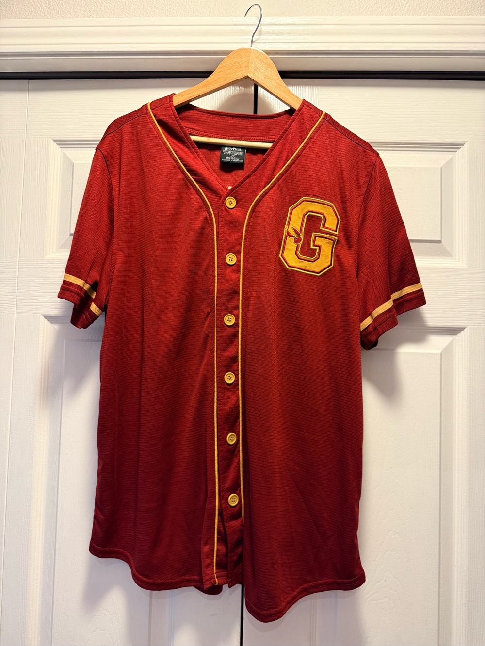 Men's Red Short-Sleeve Button-Down Casual Shirt with Gold Trim Harry Potter